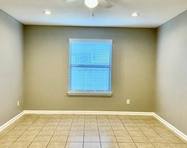 139 Masterson Street - Photo Thumbnail 3