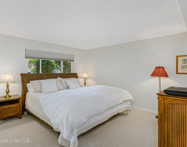 5050 Ocean Beach Boulevard - Photo Thumbnail 15