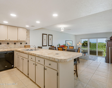 5050 Ocean Beach Boulevard - Photo Thumbnail 5