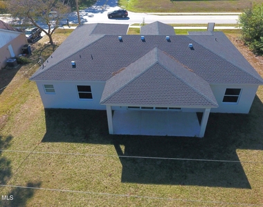 1043 Walden Boulevard Se - Photo Thumbnail 4