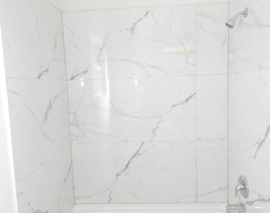 1043 Walden Boulevard Se - Photo Thumbnail 13