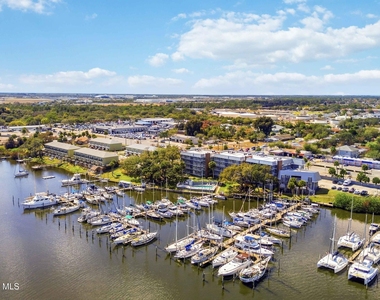 905 N Harbor City Boulevard - Photo Thumbnail 37
