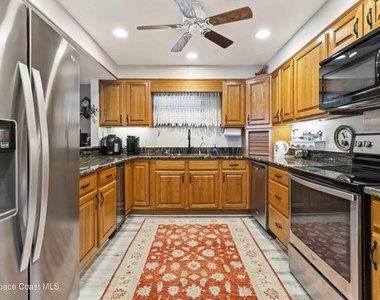 905 N Harbor City Boulevard - Photo Thumbnail 12