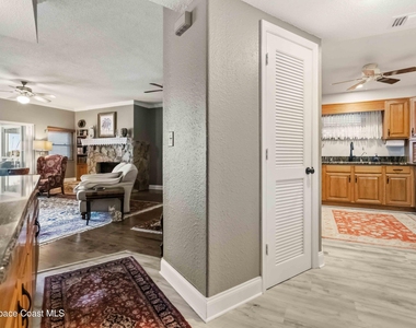 905 N Harbor City Boulevard - Photo Thumbnail 11
