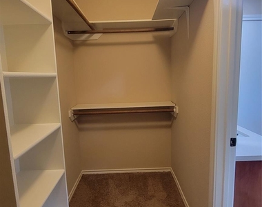 3335 Lakeland Gardens Drive - Photo Thumbnail 20
