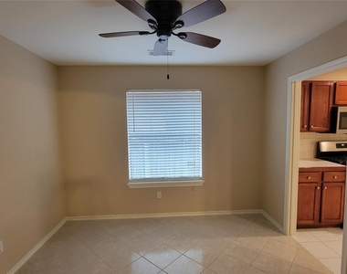 3335 Lakeland Gardens Drive - Photo Thumbnail 7
