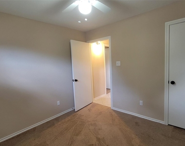 3335 Lakeland Gardens Drive - Photo Thumbnail 25