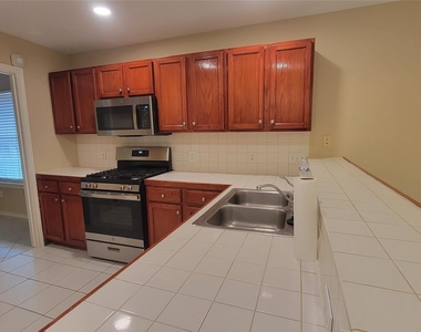 3335 Lakeland Gardens Drive - Photo Thumbnail 11