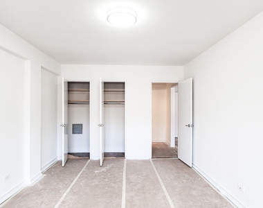 East 35 Street - Photo Thumbnail 4