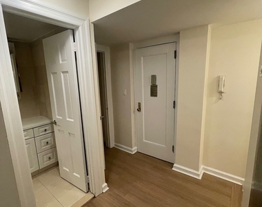 East 84 Street - Photo Thumbnail 8