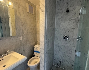 West 79 Street - Photo Thumbnail 5