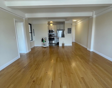 West 79 Street - Photo Thumbnail 1