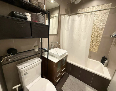 951 Prospect Place - Photo Thumbnail 10