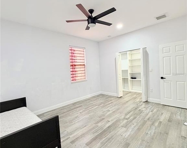 5160 70th Avenue N - Photo Thumbnail 15