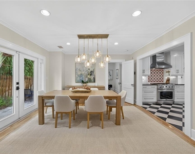 221 13th Avenue Ne - Photo Thumbnail 11