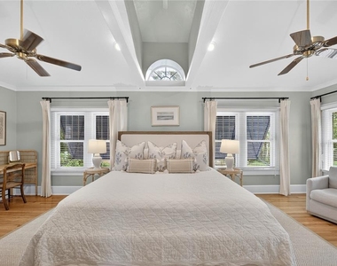 221 13th Avenue Ne - Photo Thumbnail 22