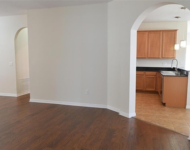 4222 Balington Drive - Photo Thumbnail 9