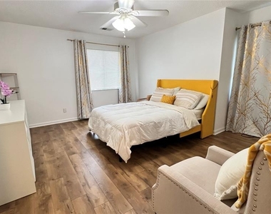 13289 Arbor Pointe Circle - Photo Thumbnail 13