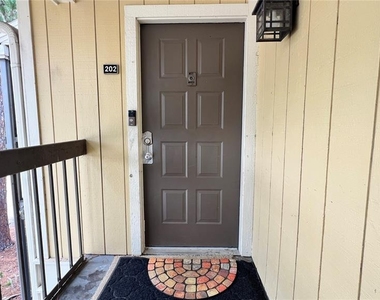 13289 Arbor Pointe Circle - Photo Thumbnail 2