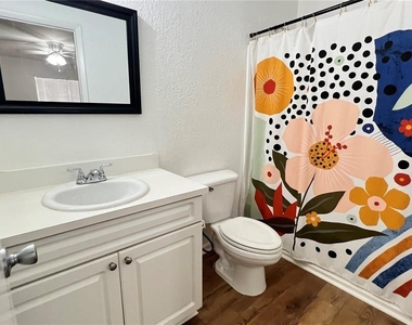 13289 Arbor Pointe Circle - Photo Thumbnail 12