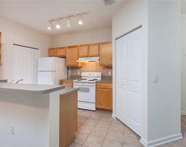 4207 S Dale Mabry Highway - Photo Thumbnail 2