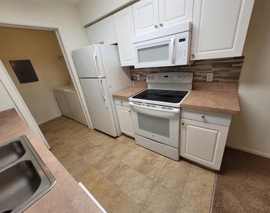 36106 Lake Chase Boulevard - Photo Thumbnail 7