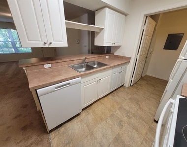 36106 Lake Chase Boulevard - Photo Thumbnail 8