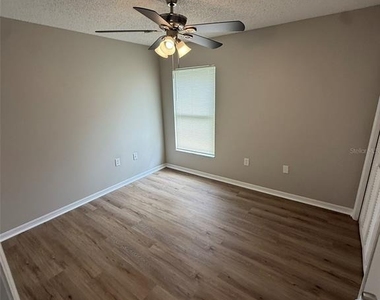 5316 Cottonwood Tree Circle - Photo Thumbnail 13