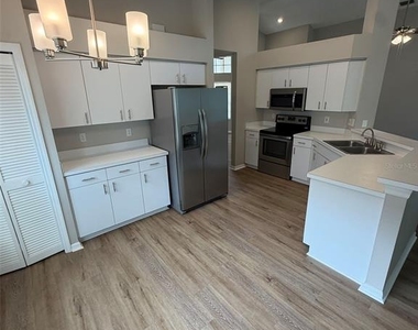 5316 Cottonwood Tree Circle - Photo Thumbnail 10