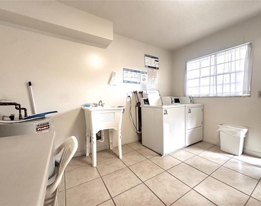 1845 S Highland Avenue - Photo Thumbnail 16