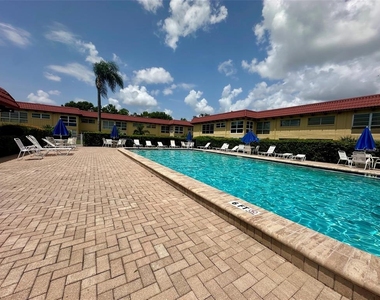 1845 S Highland Avenue - Photo Thumbnail 15