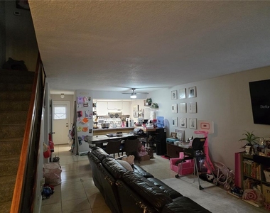 4823 W Mcelroy Avenue - Photo Thumbnail 1