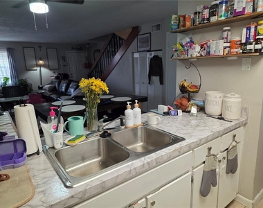 4823 W Mcelroy Avenue - Photo Thumbnail 8