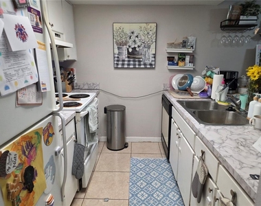 4823 W Mcelroy Avenue - Photo Thumbnail 6