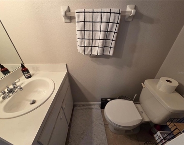 4823 W Mcelroy Avenue - Photo Thumbnail 9