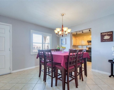 6150 Gulfport Boulevard S - Photo Thumbnail 13