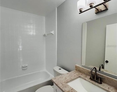 4013 Dream Oak Place - Photo Thumbnail 3