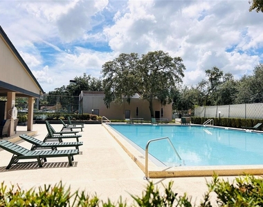 4013 Dream Oak Place - Photo Thumbnail 10