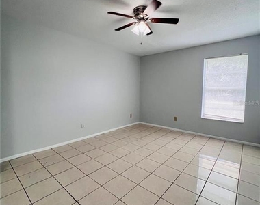 4013 Dream Oak Place - Photo Thumbnail 6
