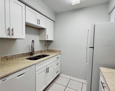 4013 Dream Oak Place - Photo Thumbnail 5