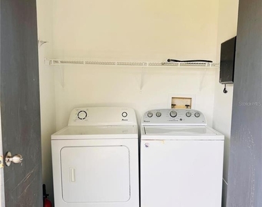 4013 Dream Oak Place - Photo Thumbnail 9