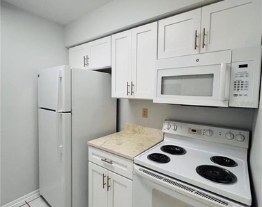 4013 Dream Oak Place - Photo Thumbnail 4