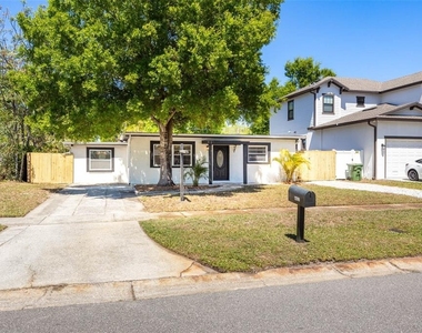 4427 W Oklahoma Avenue - Photo Thumbnail 2