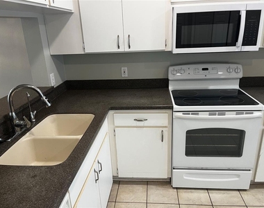 331 Countryside Key Boulevard - Photo Thumbnail 5