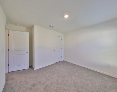 16782 Carlton Pond Street - Photo Thumbnail 27