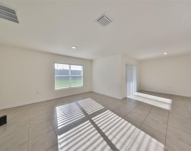 16782 Carlton Pond Street - Photo Thumbnail 7