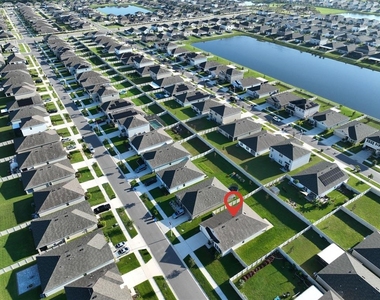 16782 Carlton Pond Street - Photo Thumbnail 40