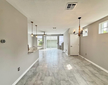 10653 Marsha Drive - Photo Thumbnail 6