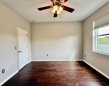 10653 Marsha Drive - Photo Thumbnail 31