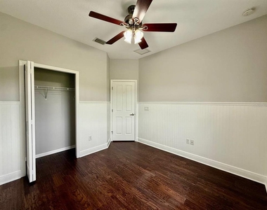 10653 Marsha Drive - Photo Thumbnail 40
